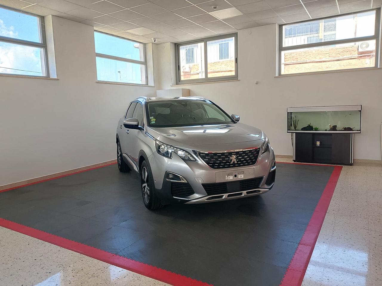 Peugeot 3008 BlueHDi 130 S&S EAT8 Allure