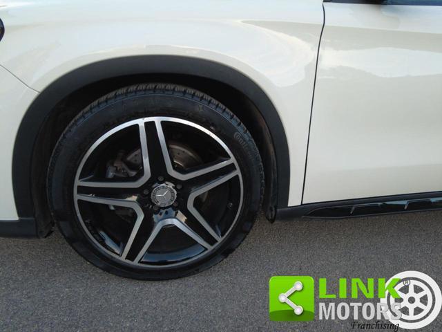 MERCEDES-BENZ GLA 220 4MATIC Premium AMG Night Edition 4matic