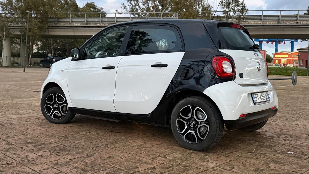 Smart ForFour EQ Prime Nightsky