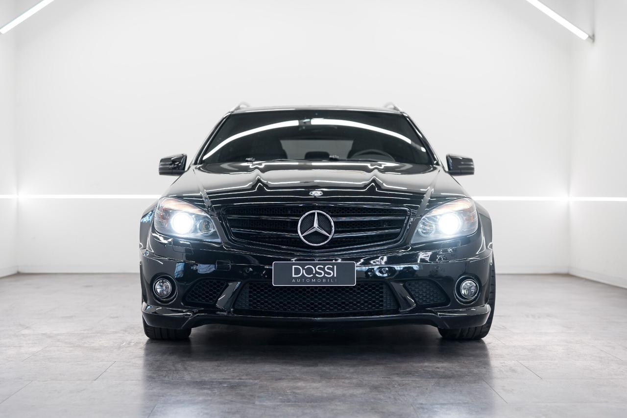 Mercedes-benz C 63 AMG