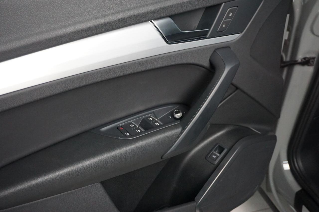 Audi Q5 SPB 40 TDI quattro S tronic S line Identity Black