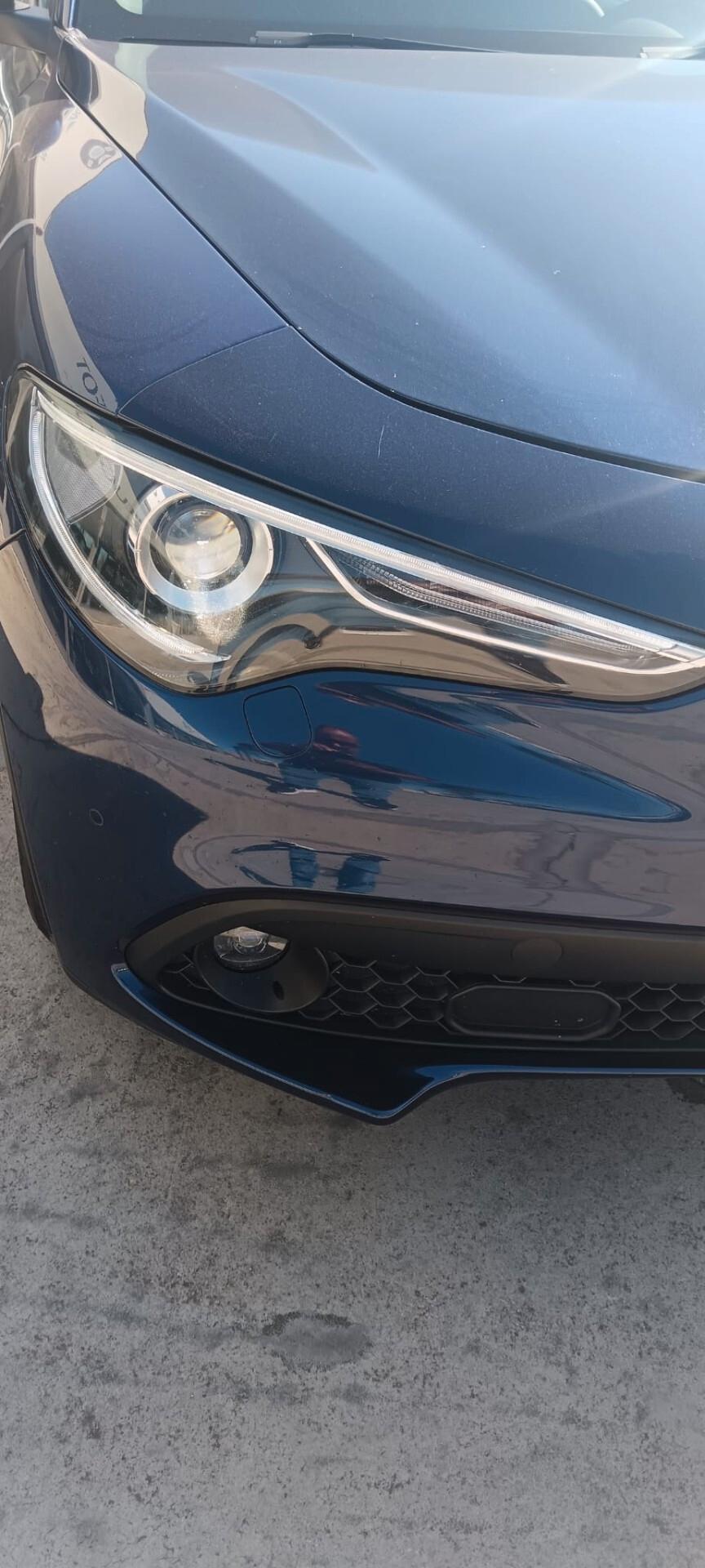 Alfa Romeo Stelvio 2.2 Turbodiesel 180 CV AT8 RWD Business