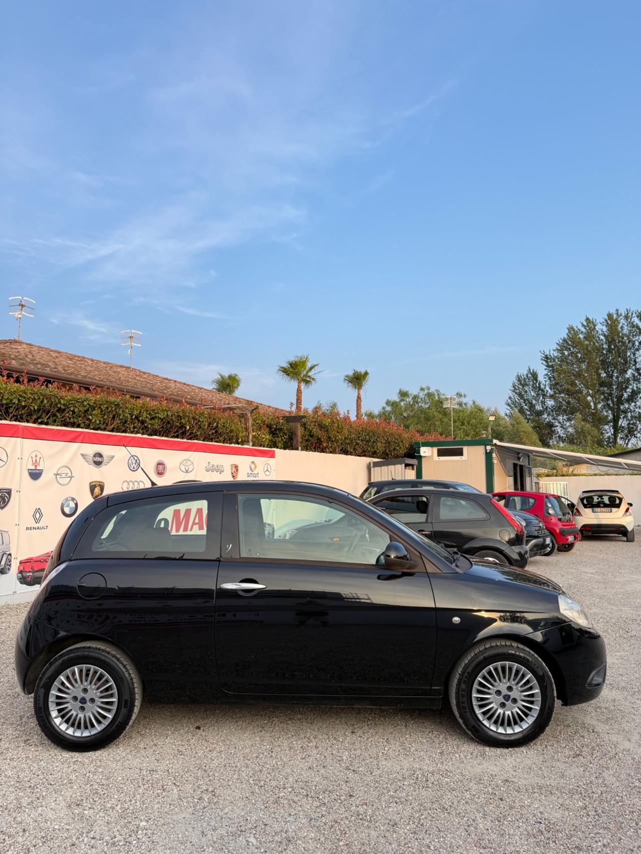Lancia Ypsilon 1.2 69 CV Diva