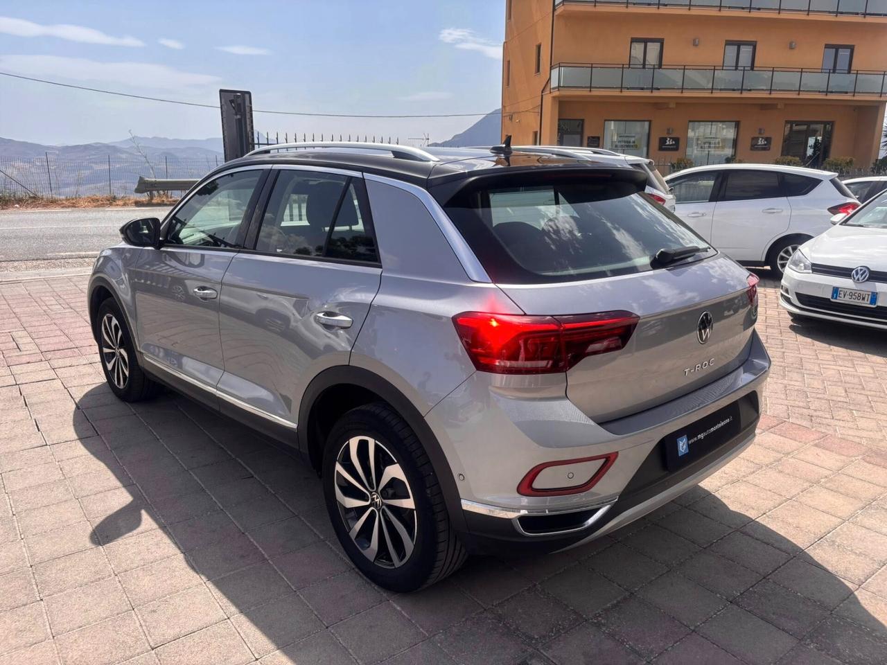 VOLKSWAGEN T-ROC