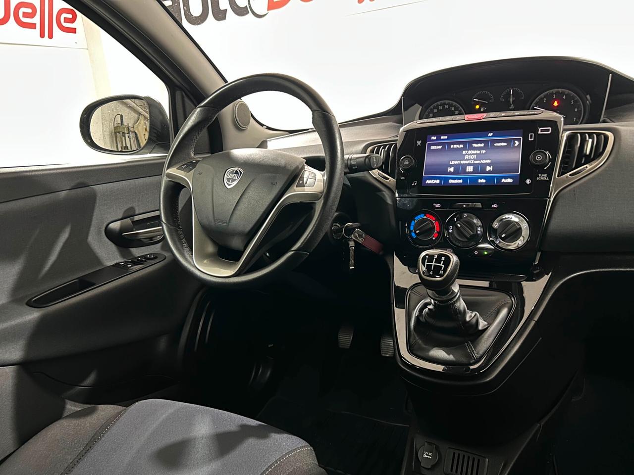 Lancia Ypsilon 0.9 TwinAir 5 porte Metano Ecochic Gold