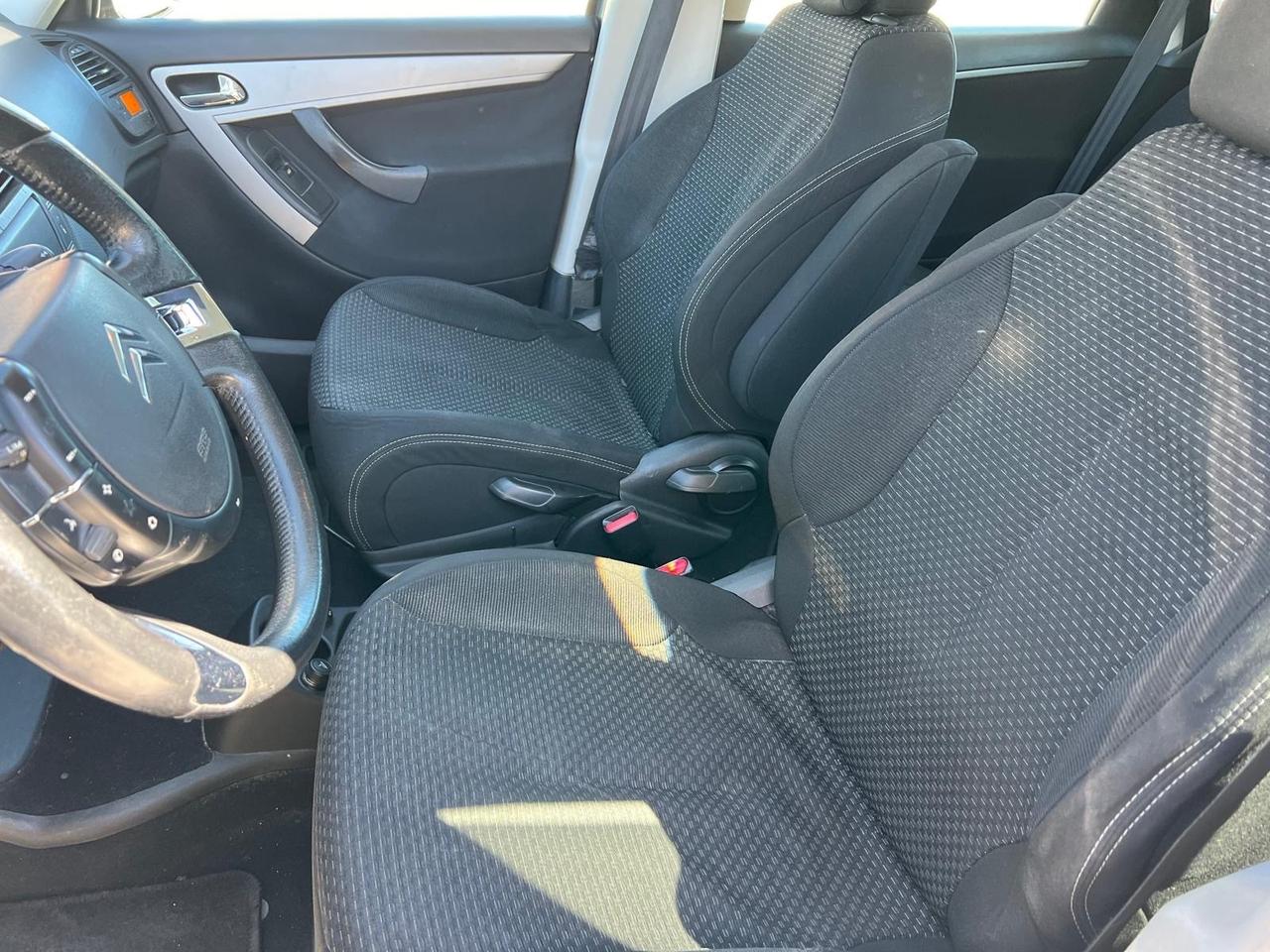 Citroen C4 Picasso 1.6 HDI Exclusive