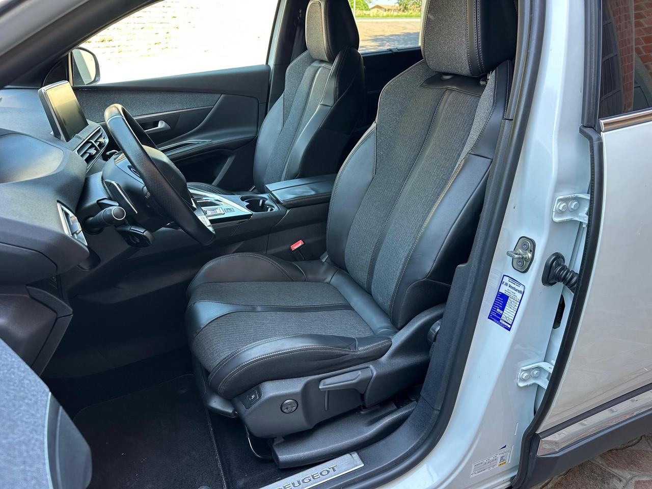Peugeot 5008 BlueHDi 120 S&S EAT6 GT Line 7 POSTI