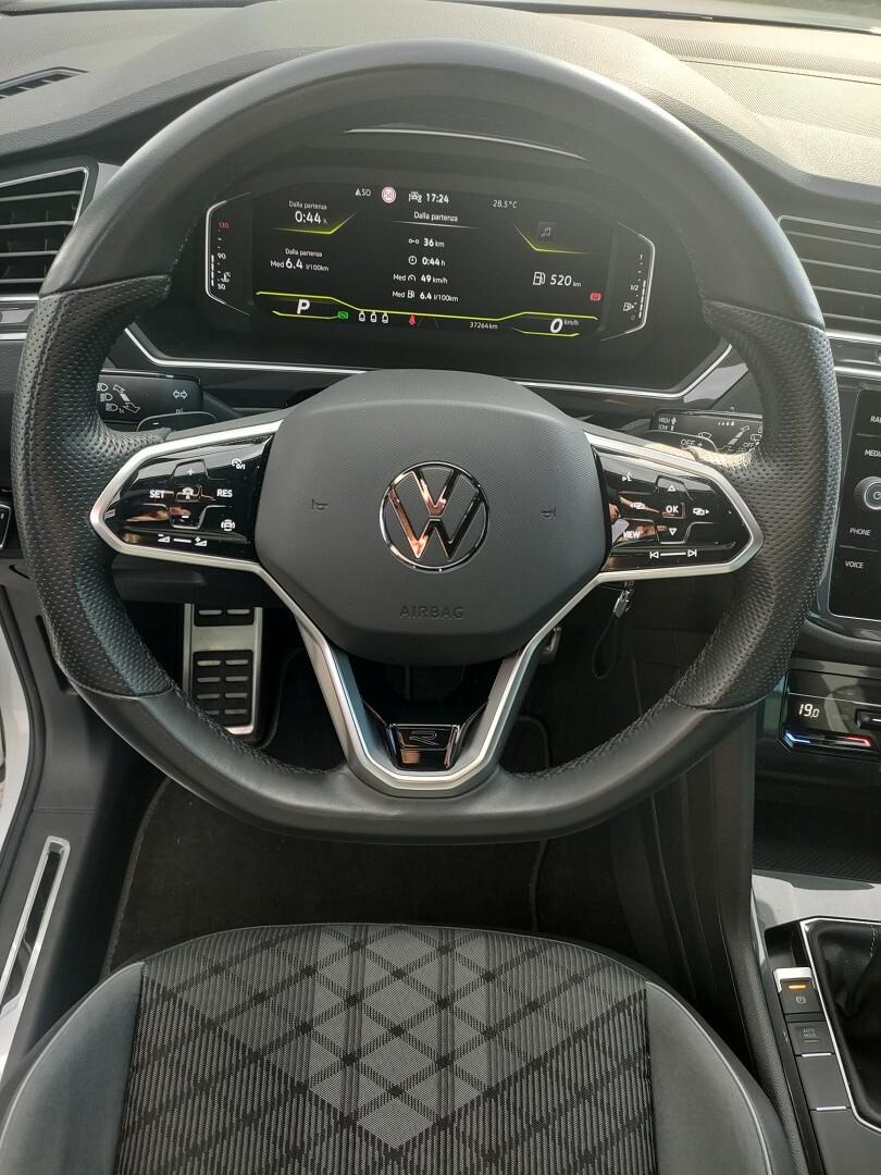 VOLKSWAGEN Tiguan R-Line 150cv Automatica