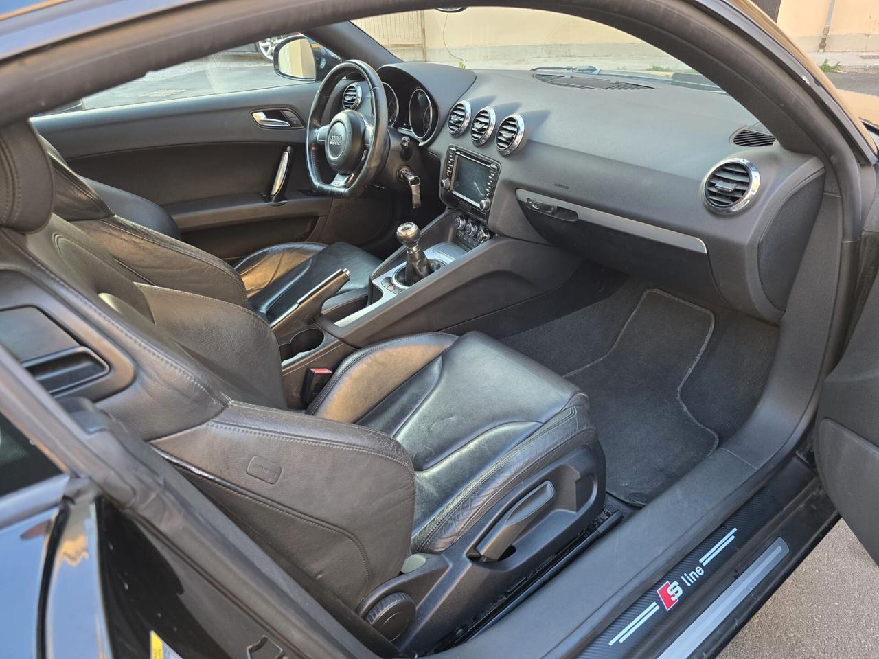 Audi TT Coupé 2.0 TFSI possibilita 12 mesi garanzia