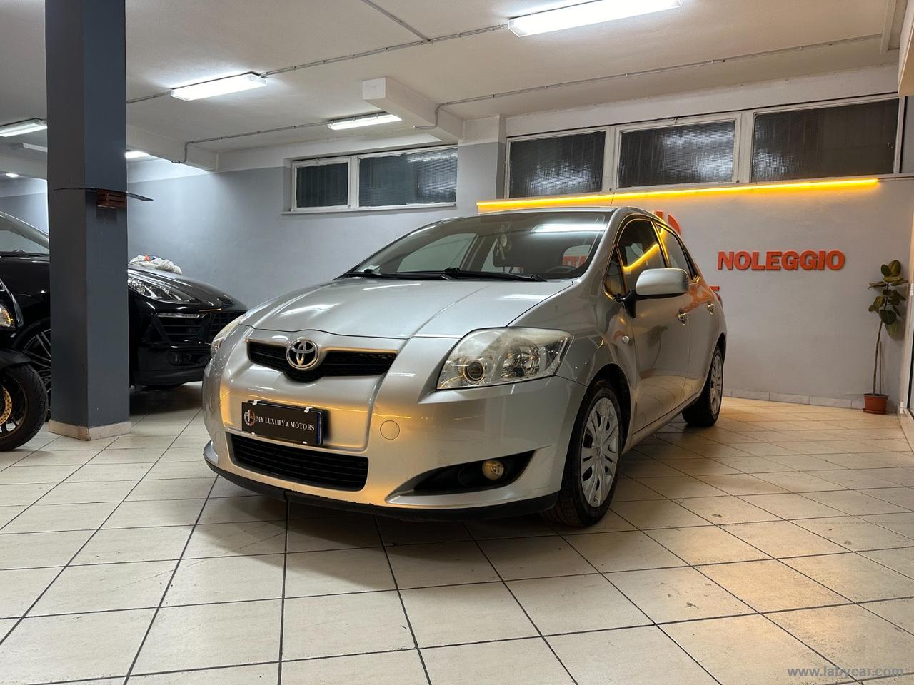 TOYOTA Auris 1.4 D-4D 5p. MY 09 UNIPRO