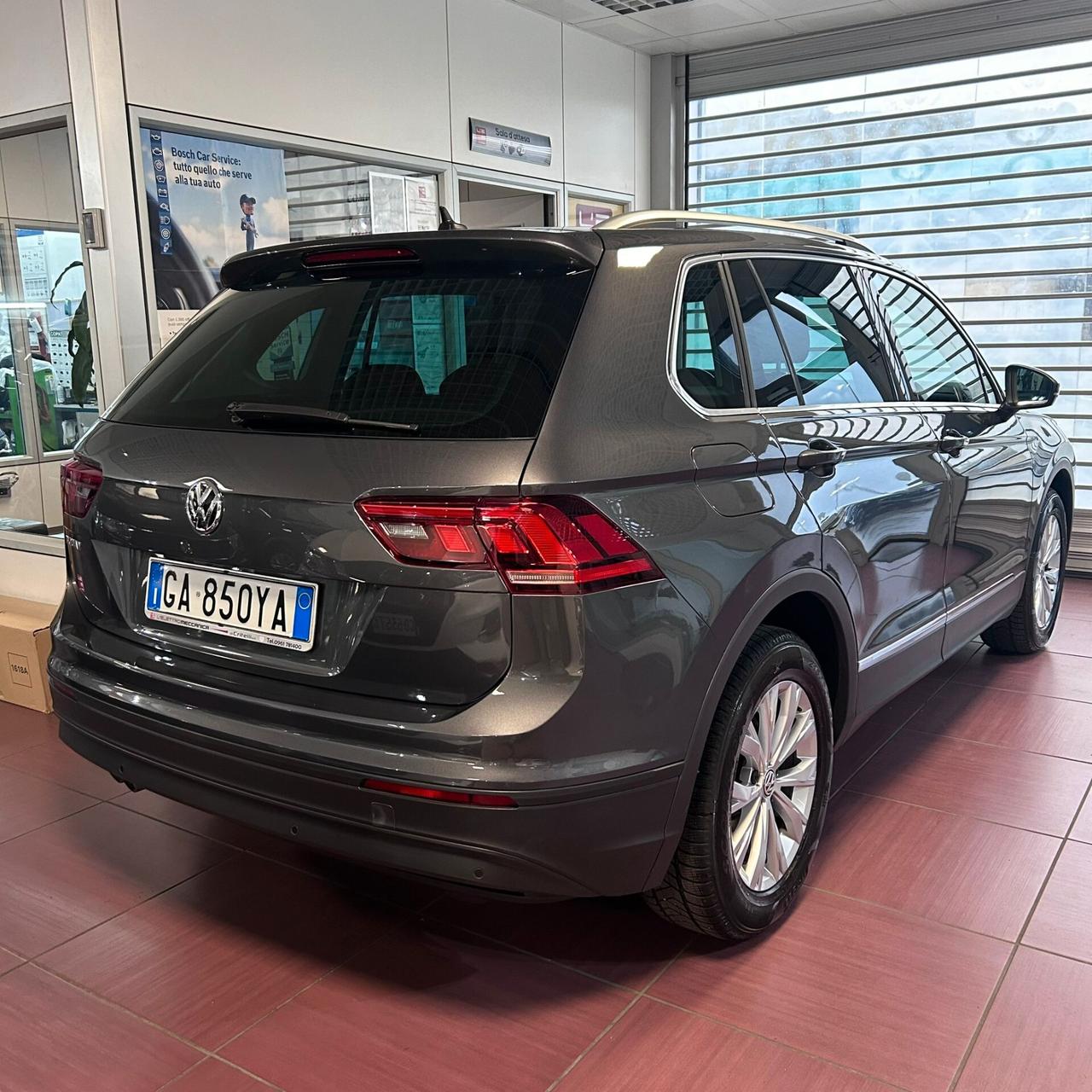 Volkswagen Tiguan 2.0 TDI SCR DSG Business BlueMotion Technology