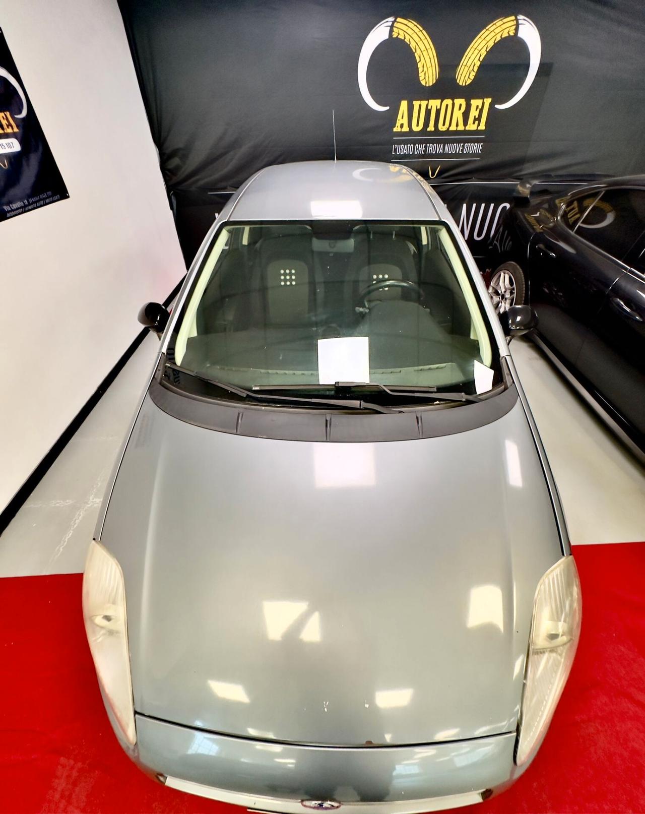 Fiat Grande Punto 1.4 benzina 16V 3 porte Sport