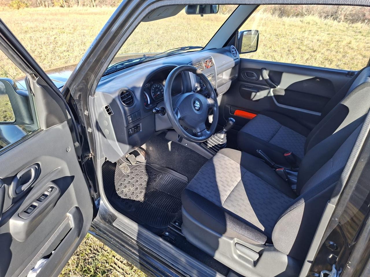 Suzuki Jimny 1.3i 16V cat 4WD Special NEOPAT. Gancio traino bellissima