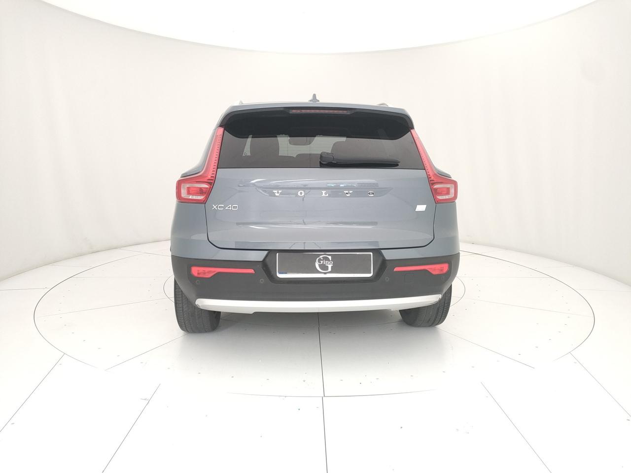VOLVO XC40 2023 - XC40 1.5 t4 recharge phev Core auto