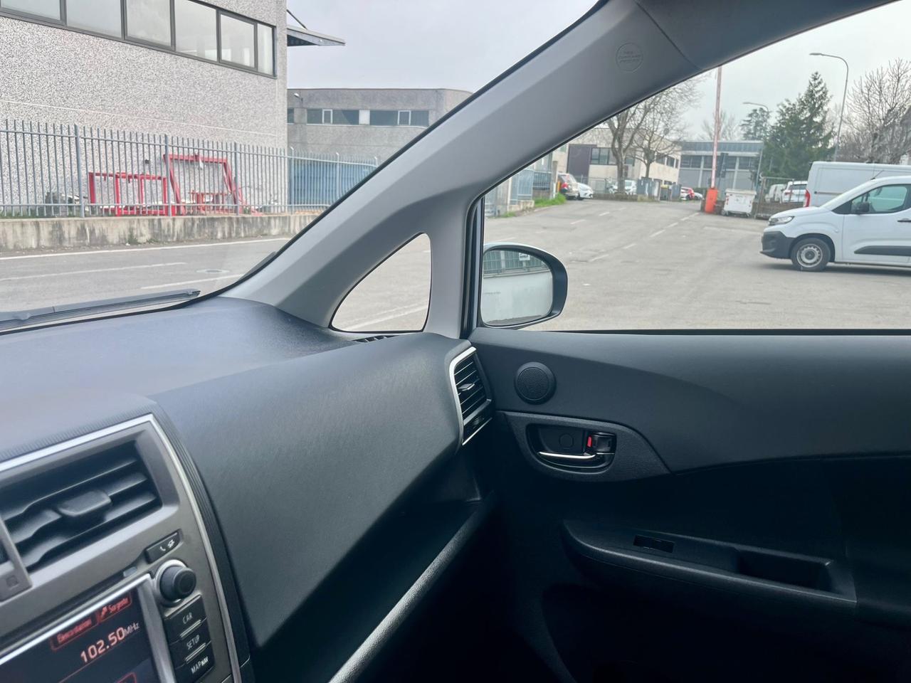 Toyota Verso-S 1.4D 2012 96.000km cambio automatico