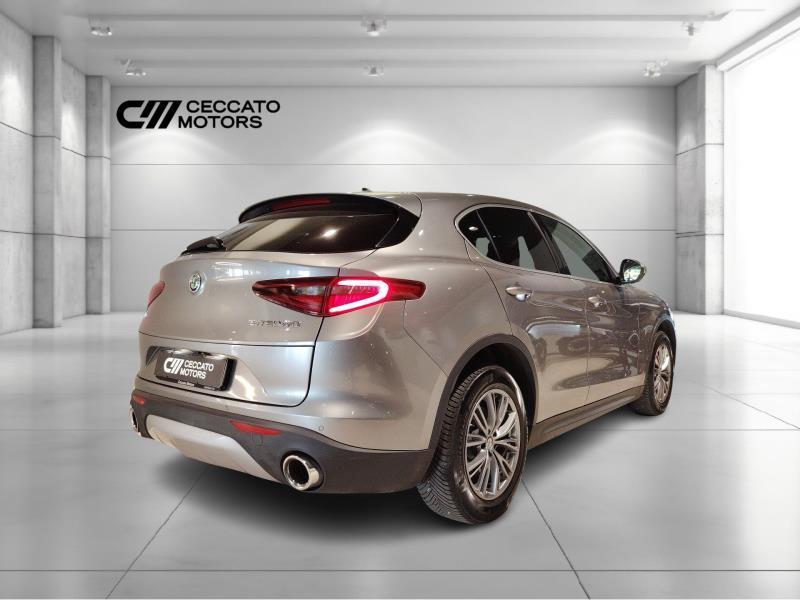 Alfa Romeo Stelvio 2.0 Turbo Executive Q4 Auto