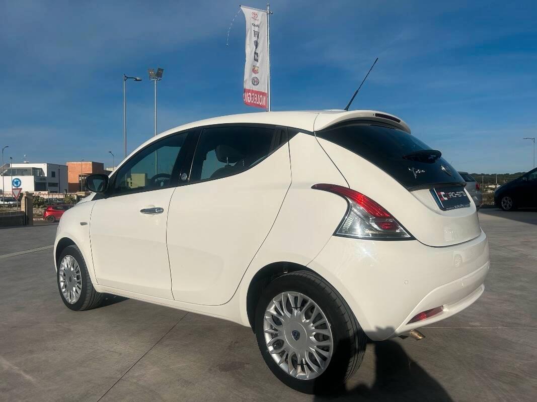 Lancia Ypsilon 1.2 Gold ecochic Gpl 69cv