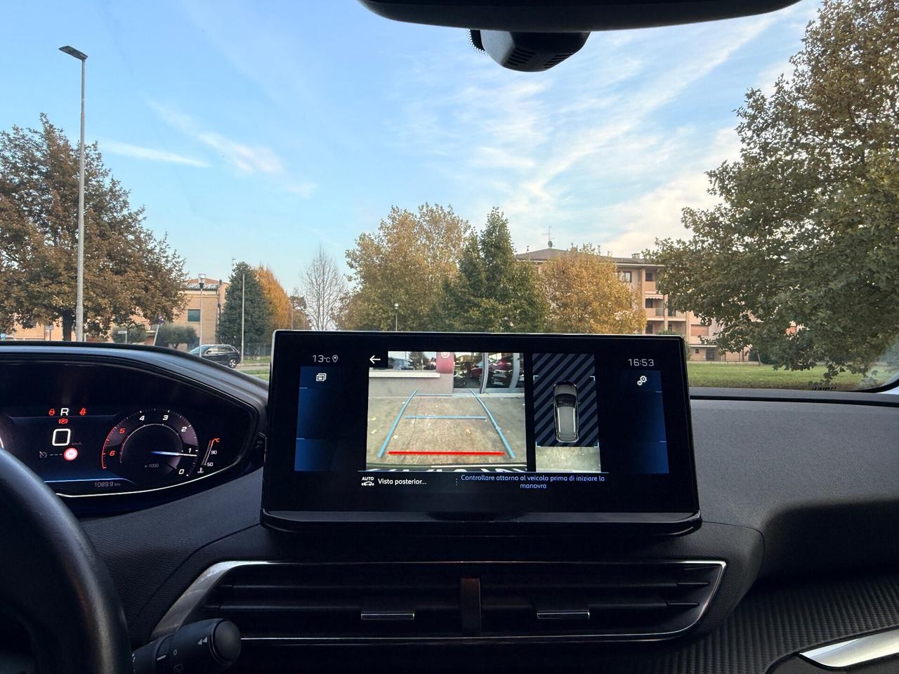 Peugeot 3008 BlueHDi 130 S&S EAT8 Active pack