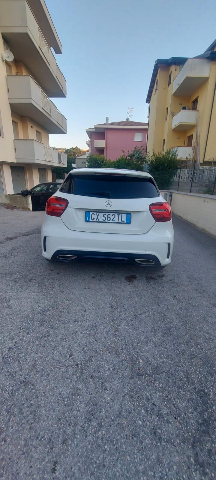 Mercedes-benz A 200 d Automatic Premium AMG