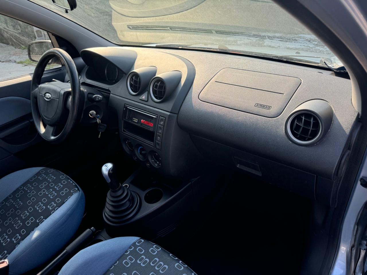 Ford Fiesta 1.2 16V 5p. Tecno
