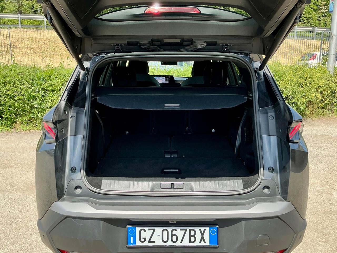 Peugeot 5008 1.2 Hybrid GT 145cv 7 Posti Automatico e-dcs6