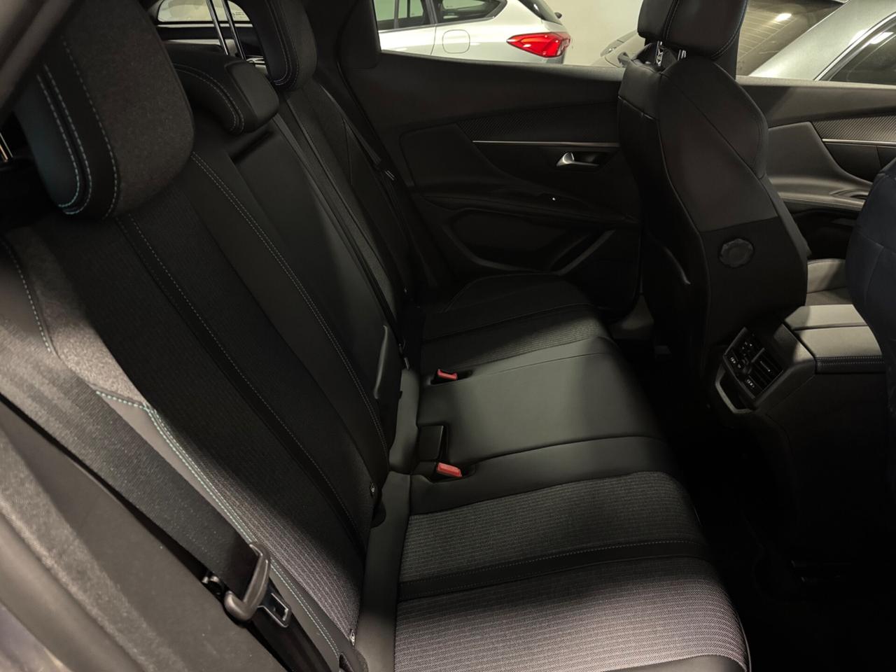 Peugeot 3008 BlueHDi 130 EAT8 Allure Pack