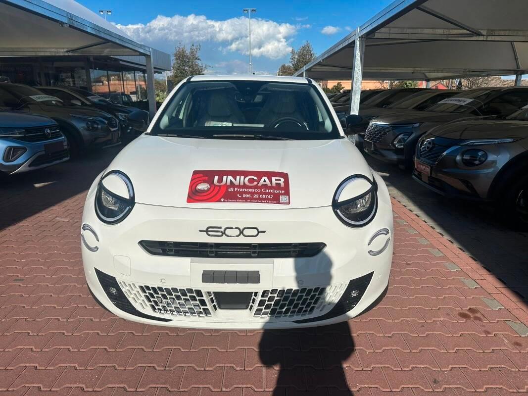 Fiat 600 1.2 hybrid La Prima 110cv auto
