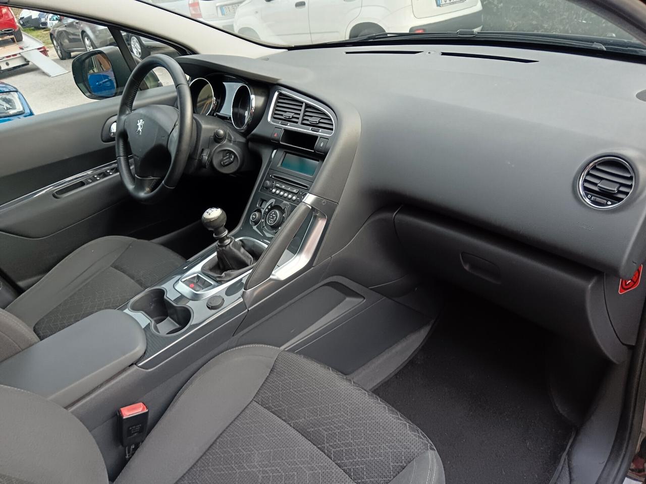 Peugeot 3008 1.6 HDi 115CV BUSINESS - 2014