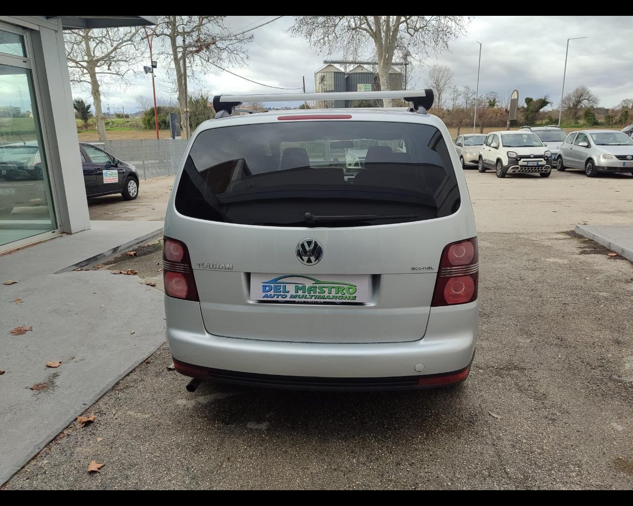 VOLKSWAGEN Touran - 2.0 Conceptline Ecofuel