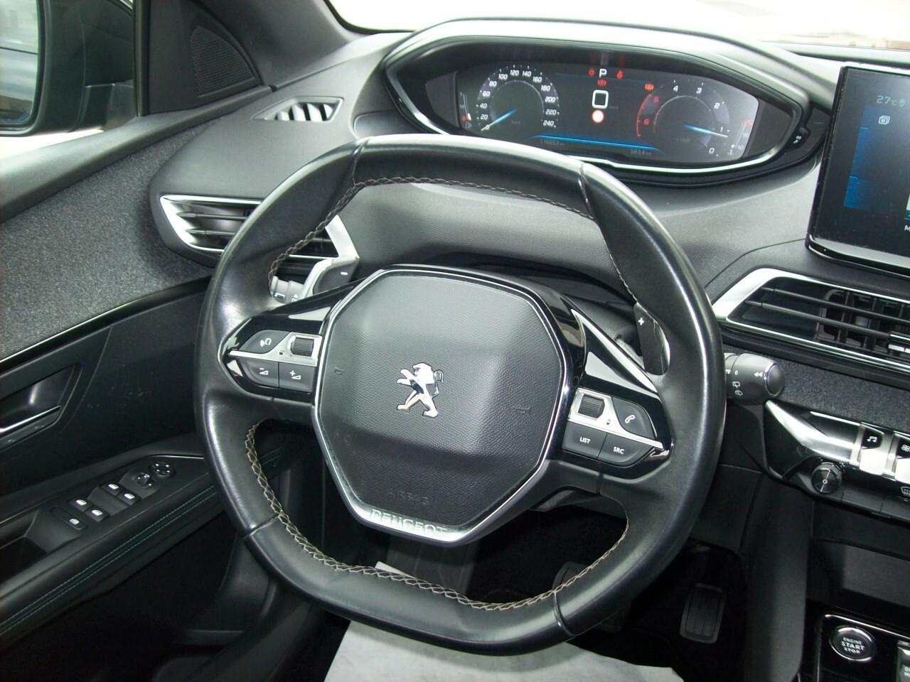 Peugeot 3008 1.5 BlueHDi 130CV S&S EAT8 Allure Pack