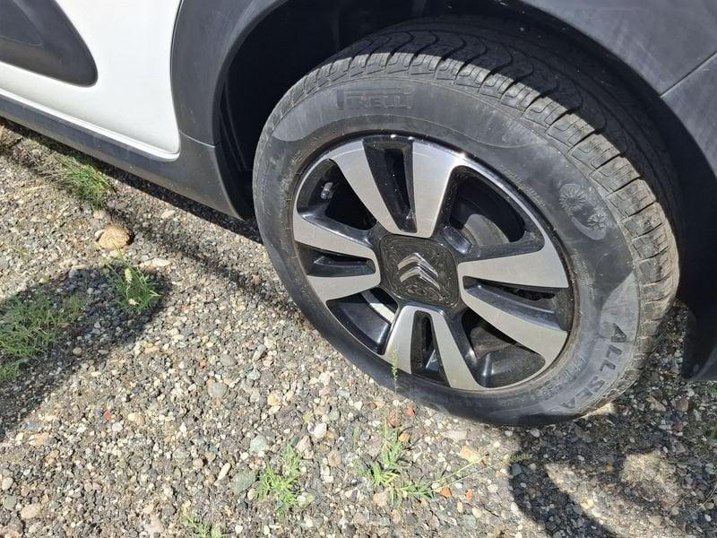 Citroën C3 III 2017 1.2 puretech Shine s&s 83cv neopatentati my20