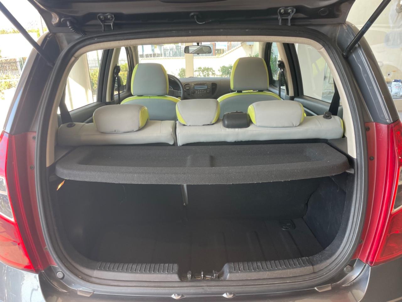 Hyundai i10 1.1 12V Fiorucci Soft Top Cabrio