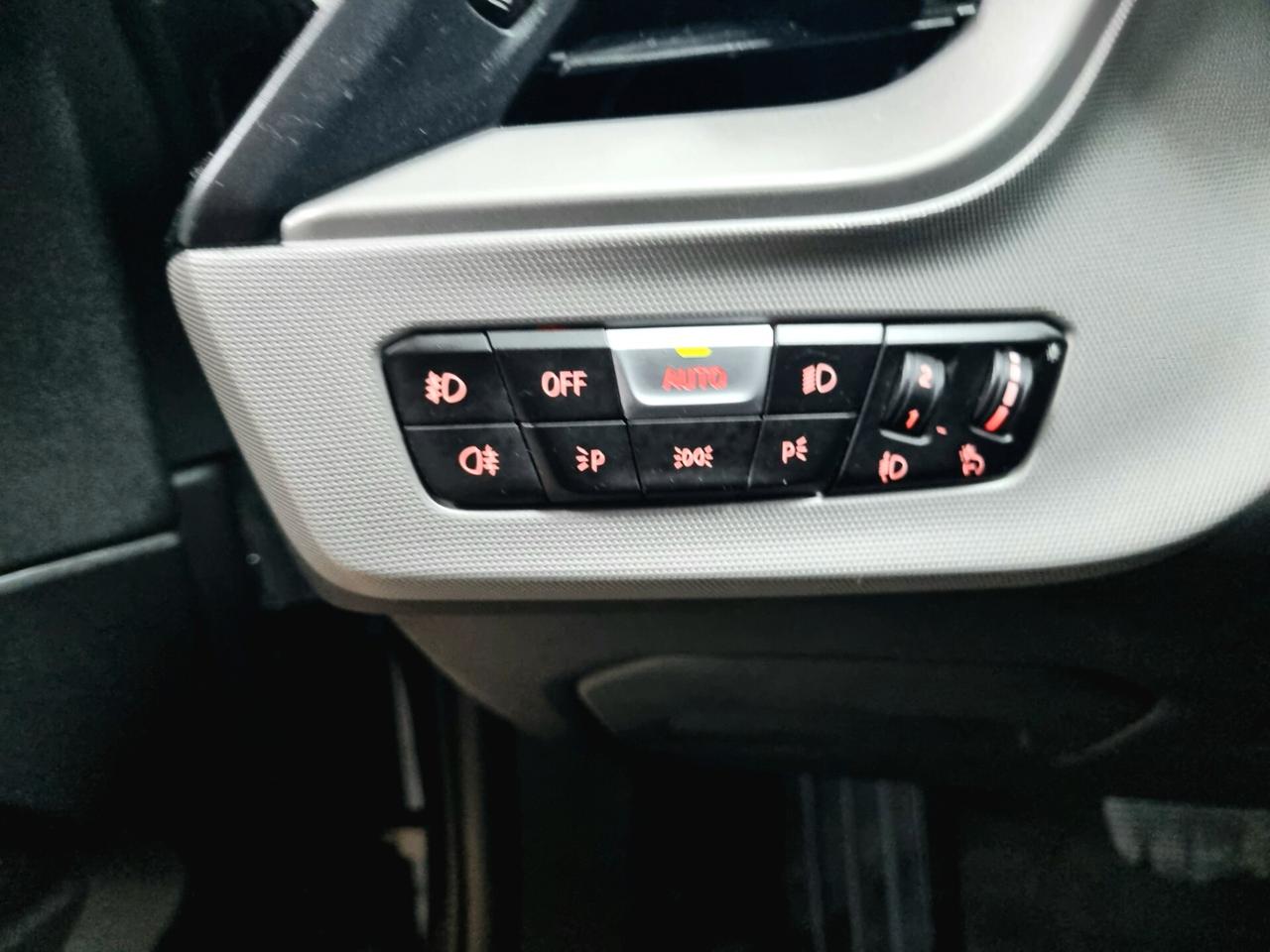 BMW 116d 5p. BUSINESS ADVANTAGE OK NEOPATENTATI