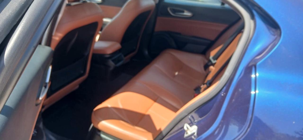 Alfa Romeo Giulia 2.2 Tdi 150 CV Super - 2017