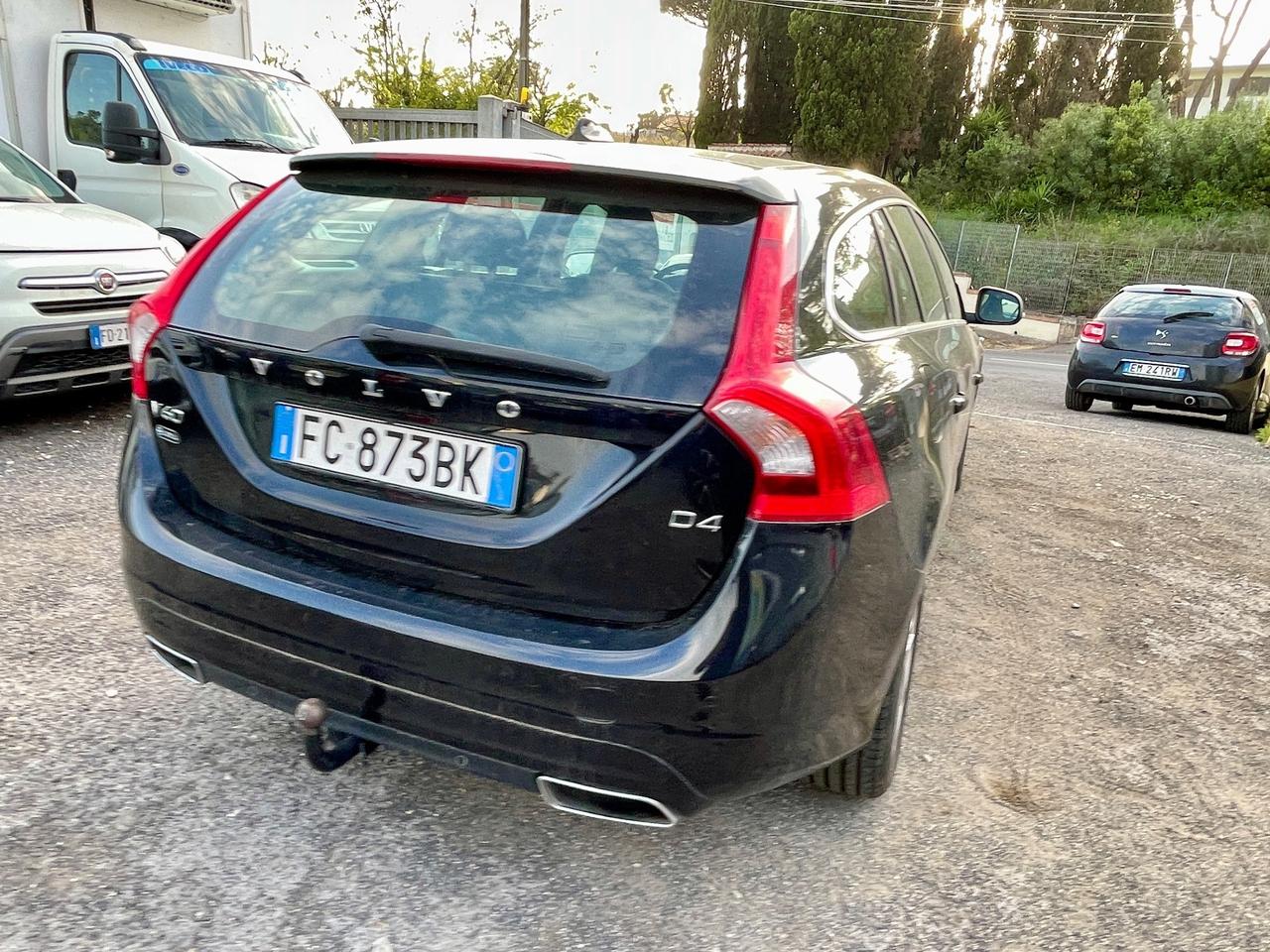 Volvo V60 D4 181cv. Gancio traino - finanziabile