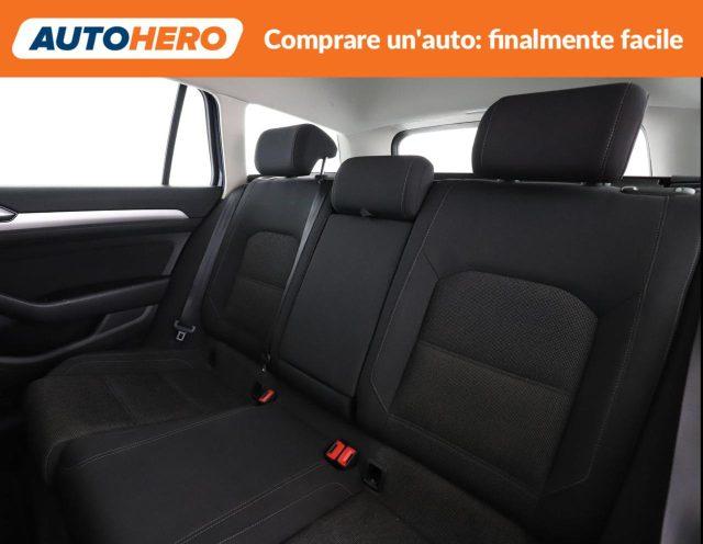 VOLKSWAGEN Passat Variant 1.6 TDI SCR DSG Business BMT