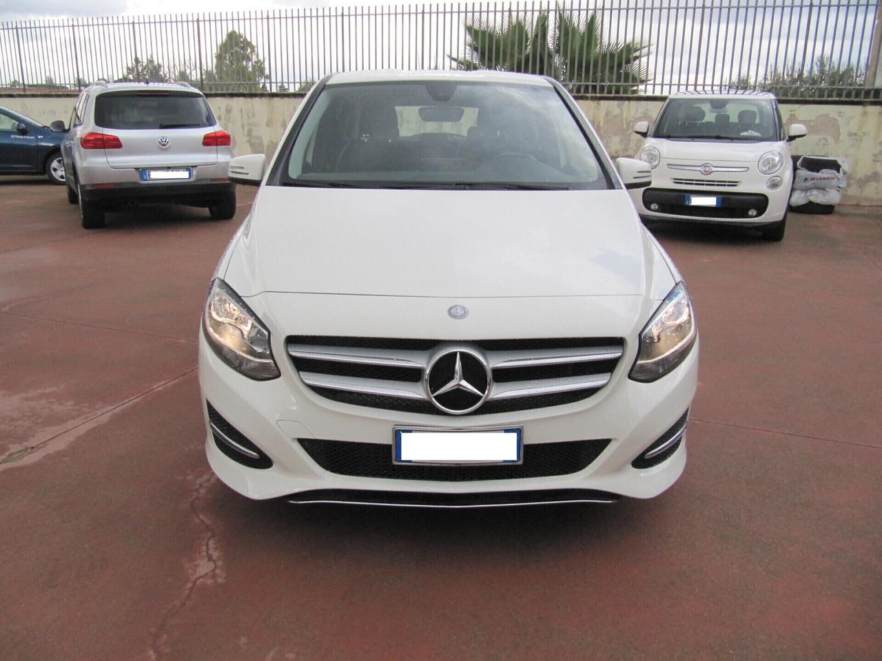 Mercedes-benz B 180 B 180 d Premium - 2016