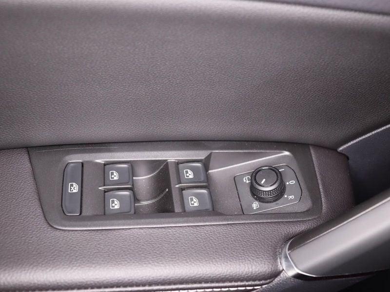 Volkswagen Touran 2.0 TDI SCR GOAL DSG Winter Pack 7 Posti Navi LED