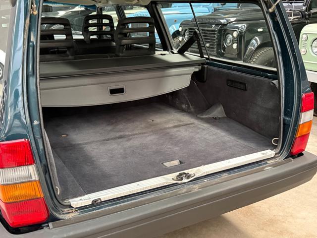 VOLVO 240 2.0 cat Station Wagon Polar
