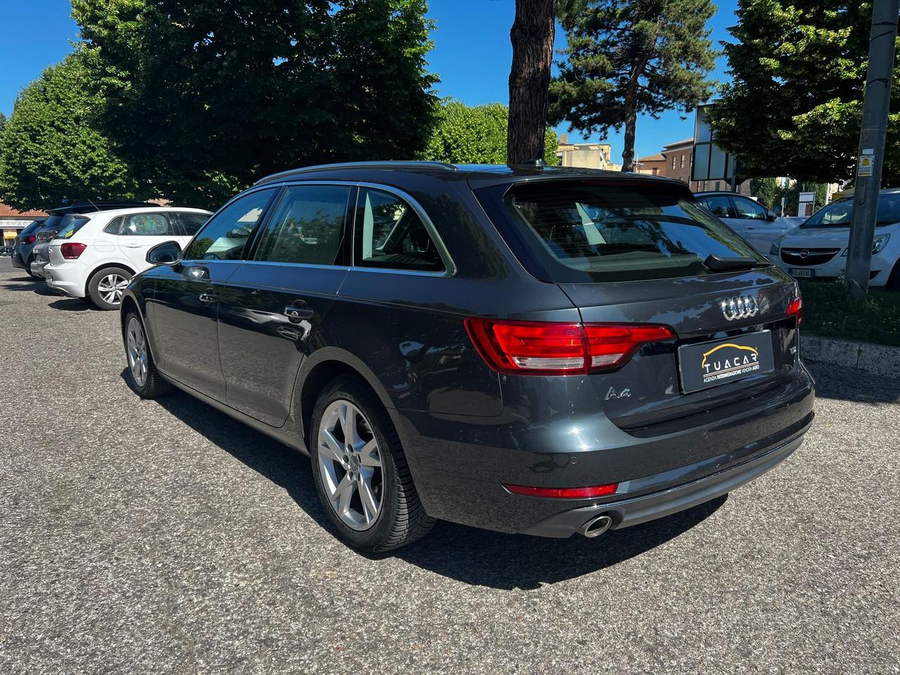 Audi A4 2.0 35 TDI Sport #11120
