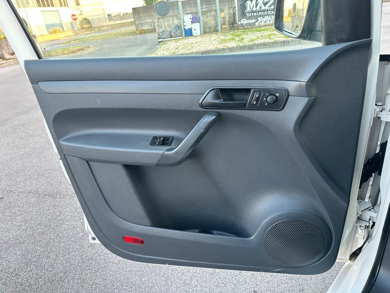 VW CADDY MAXI DEL 2012