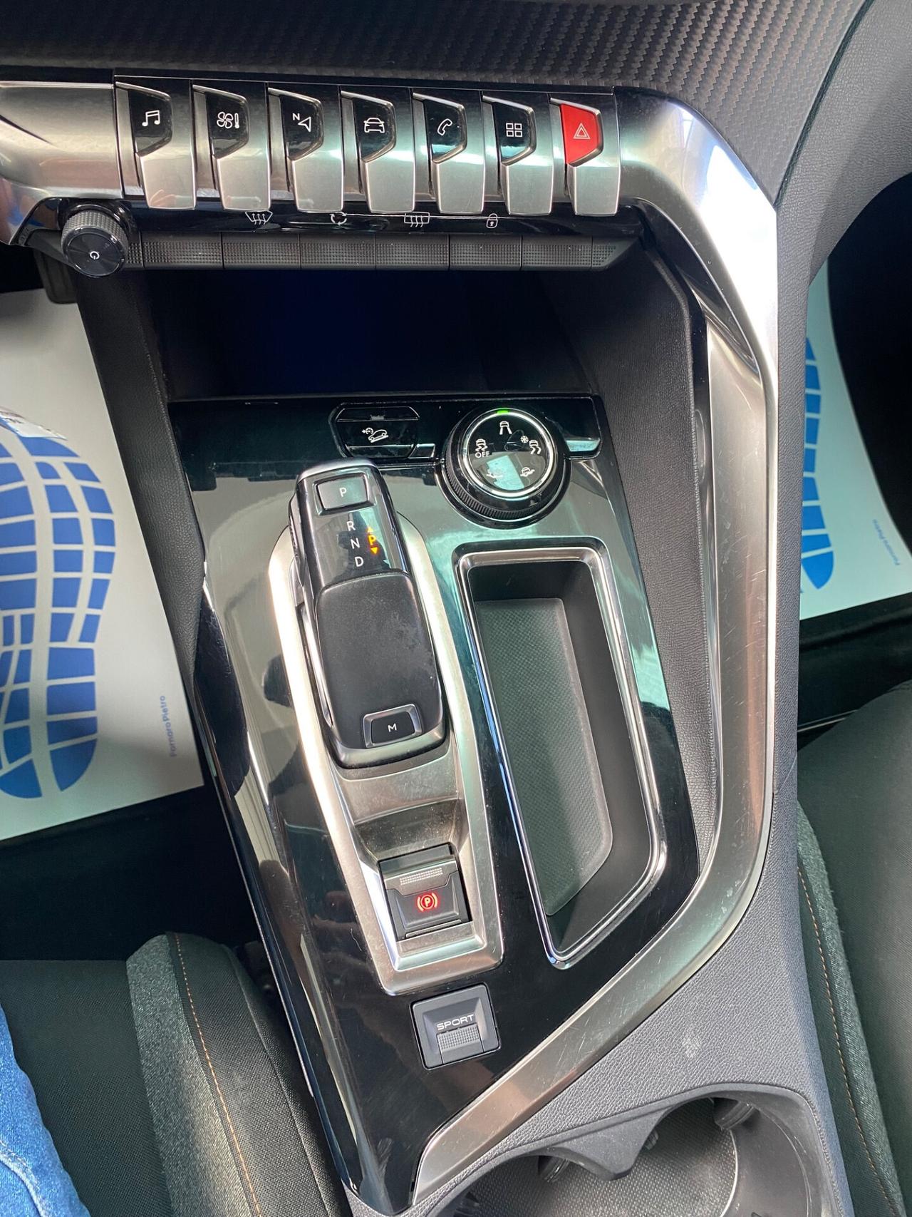 Peugeot 3008 BlueHDi 130 S&S EAT8 Business