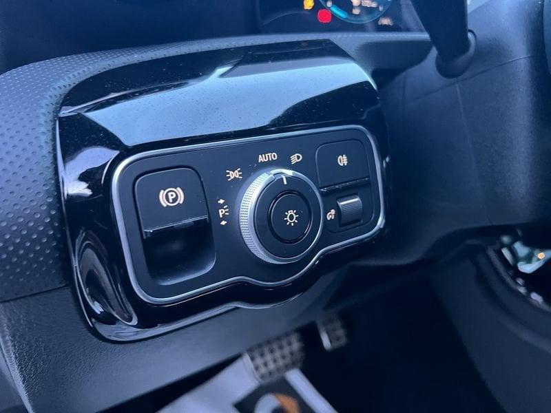 Mercedes-Benz Classe A A 200 d Automatic Premium