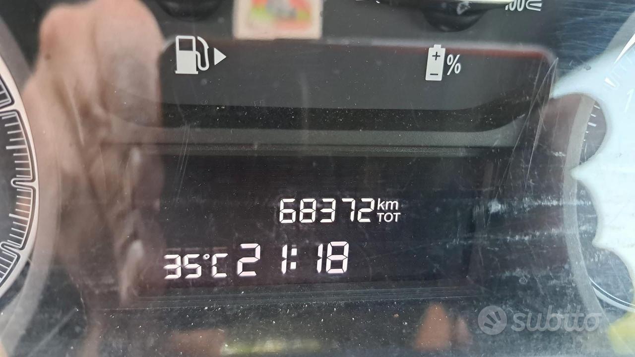 Lancia Ypsilon 1.0 FIREFLY HYBRID