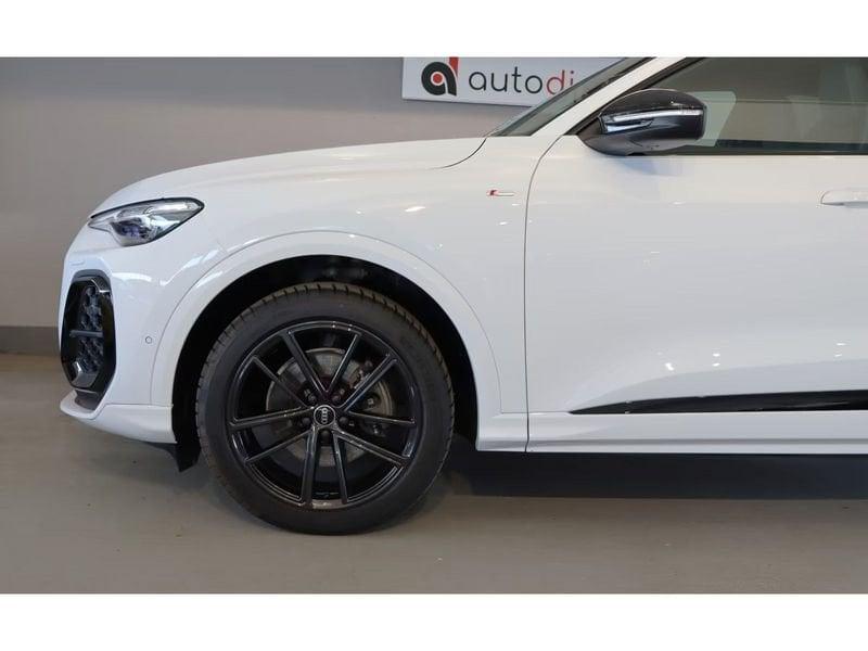 Audi Q5 TFSI 150kW S tronic S Line Edition Black Pack Gancio 20"