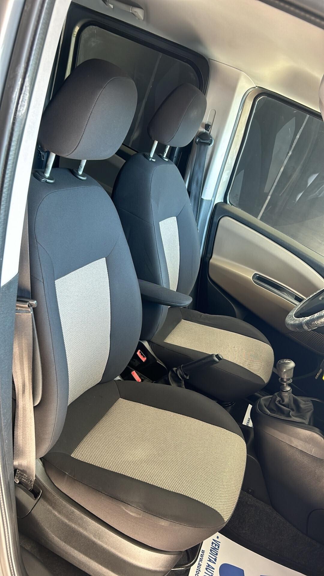 Opel Combo 1.4 Turbo EcoM 120cv Cosmo 2013