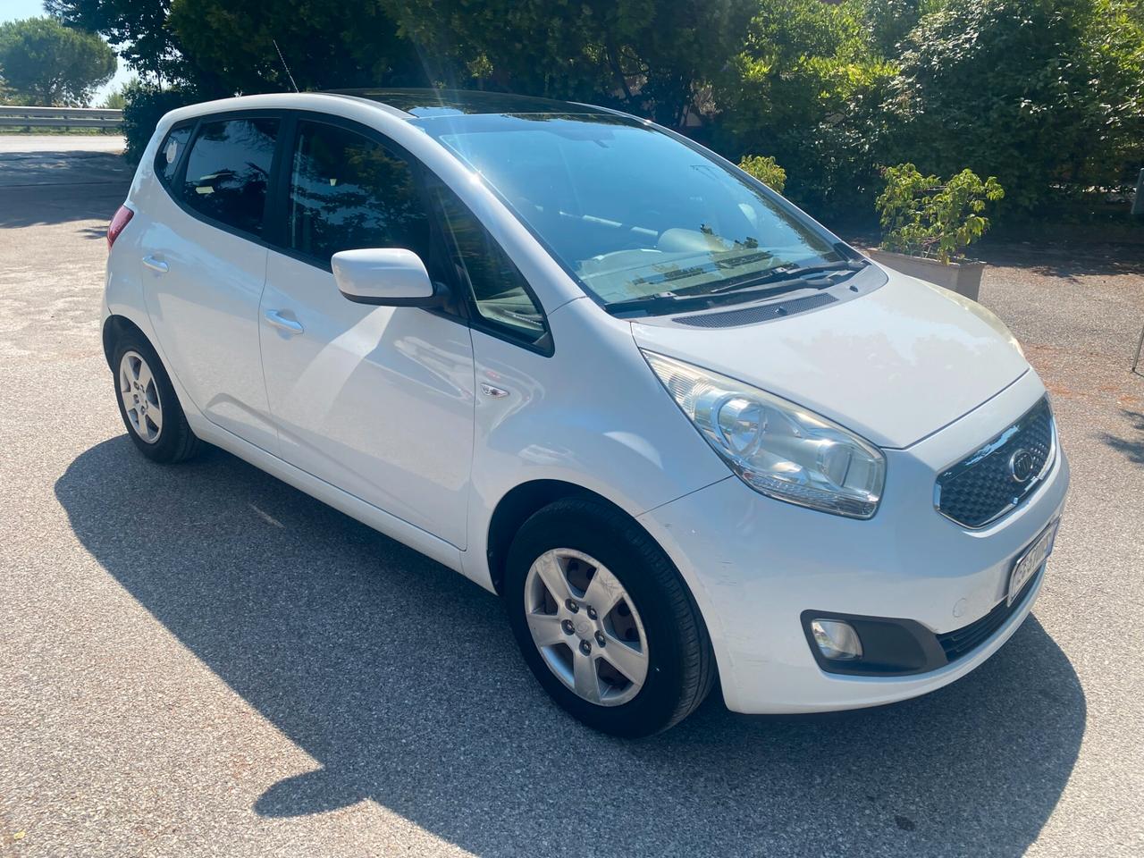 Kia Venga 1.4 CVVT Fullsky