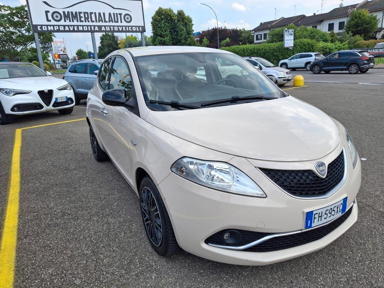 Lancia Ypsilon 1.2 69 CV 5 porte GPL Ecochic Gold
