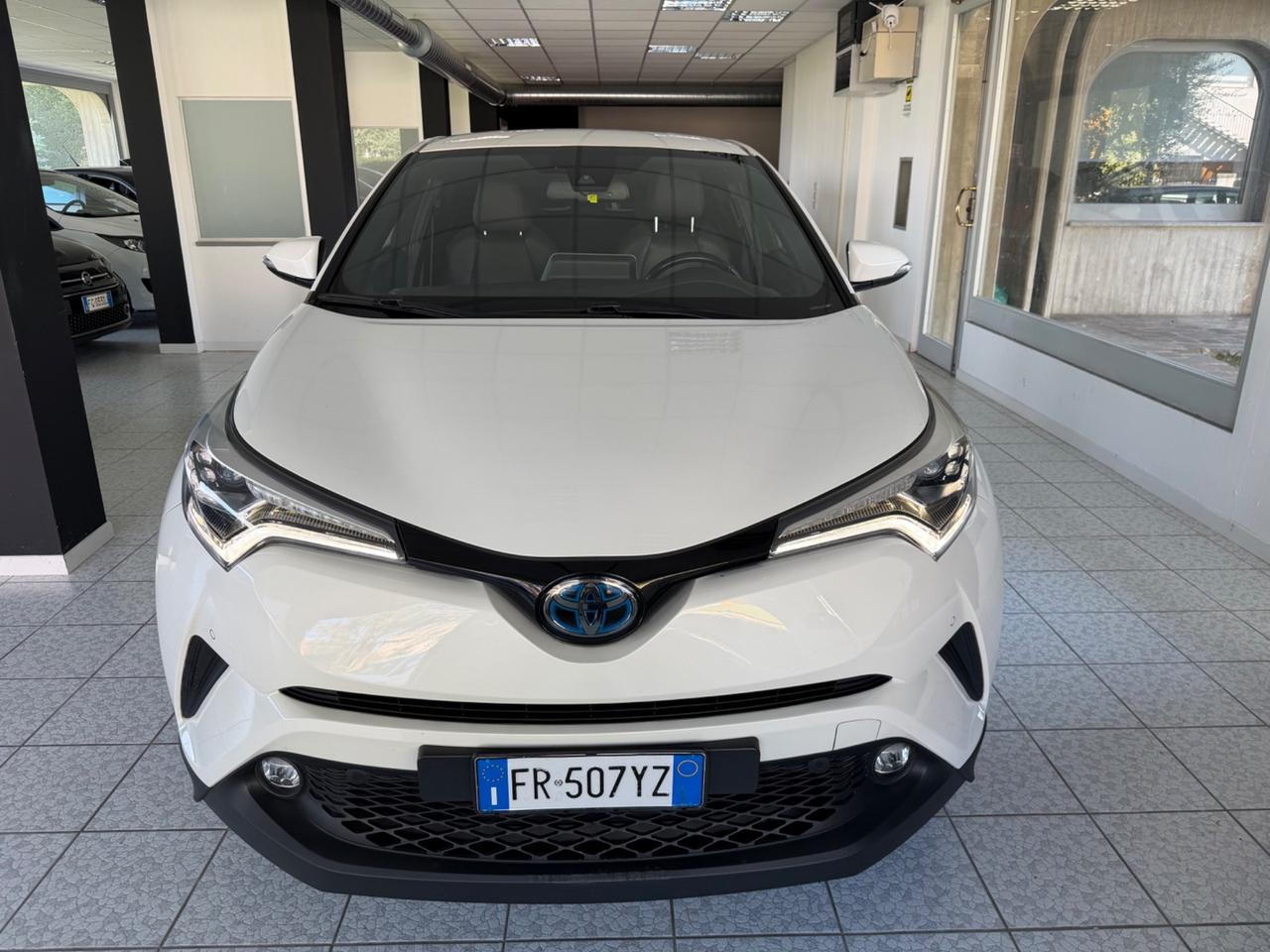 Toyota C-HR 1.8 Hybrid E-CVT Lounge