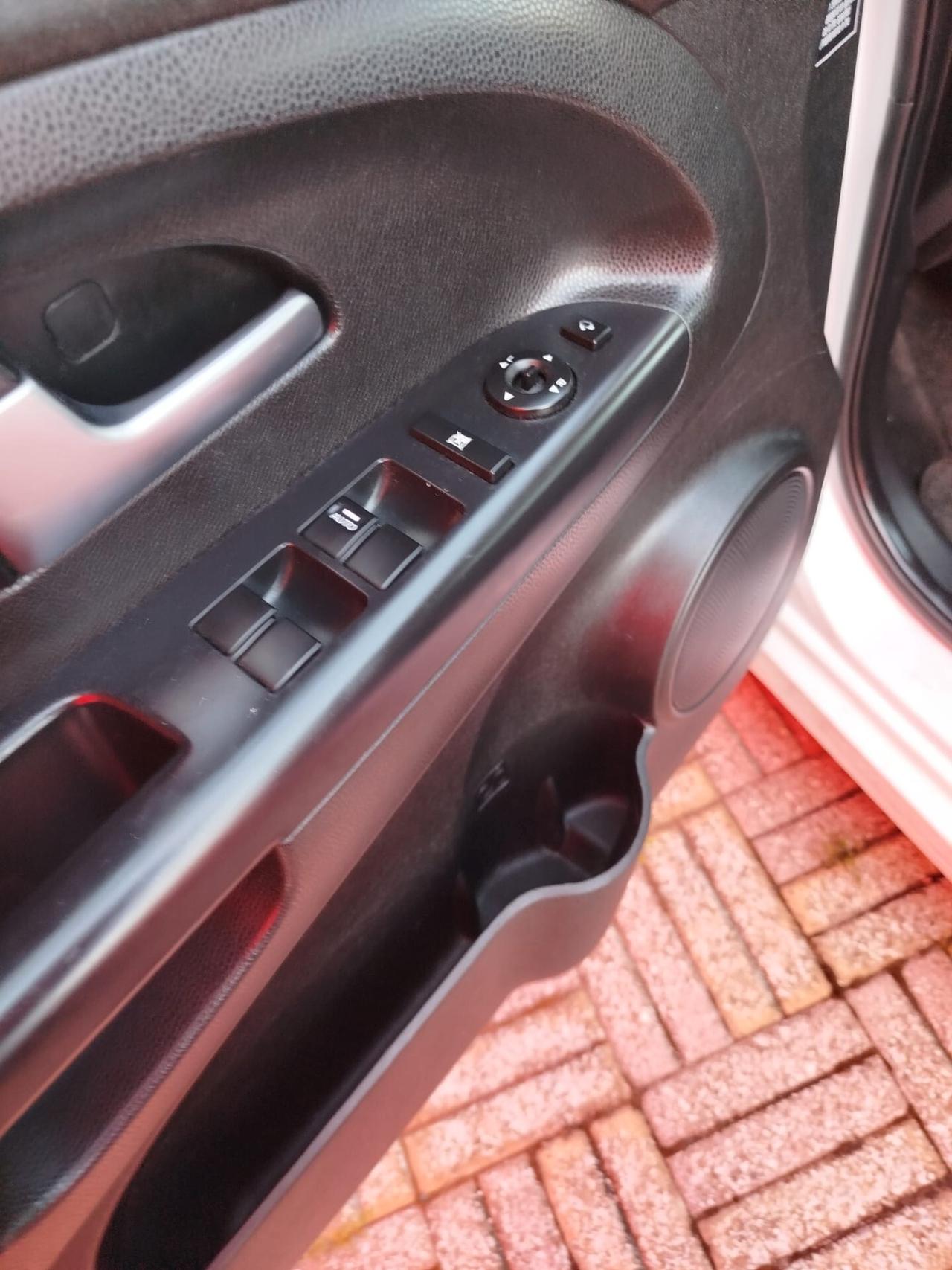 Kia Venga 1.6 CRDi VGT TX